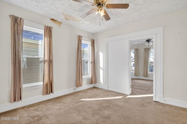 44 Elm Street, Schenectady, NY 12304