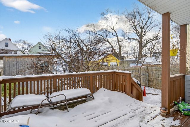 44 Elm Street, Schenectady, NY 12304