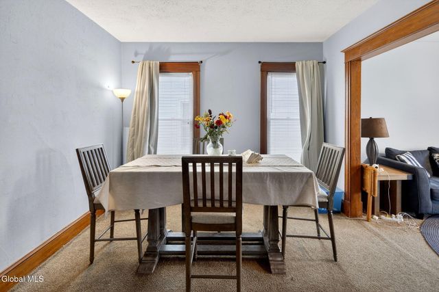 44 Elm Street, Schenectady, NY 12304