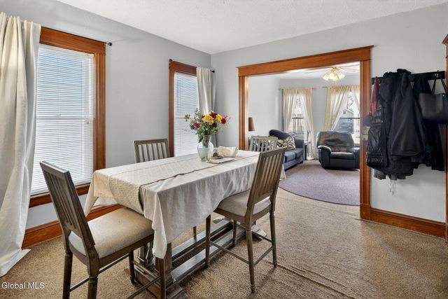 44 Elm Street, Schenectady, NY 12304