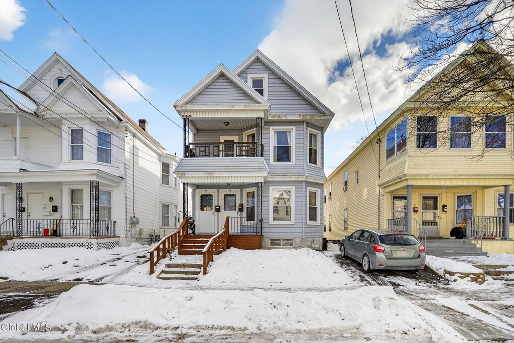44 Elm Street, Schenectady, NY 12304
