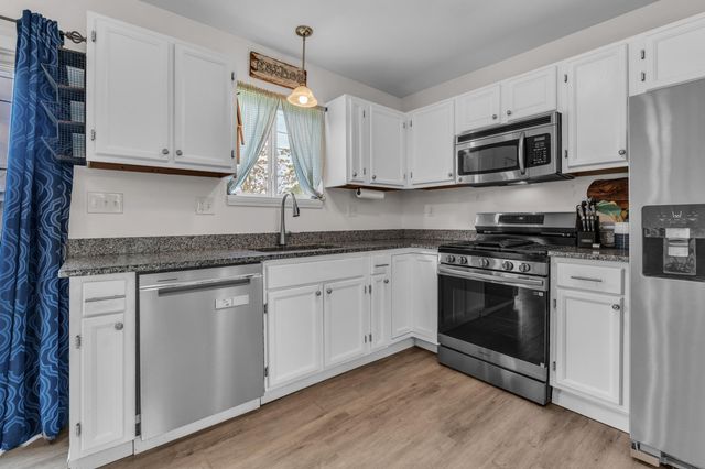 26870 Norfolk Street, Inkster, MI 48141