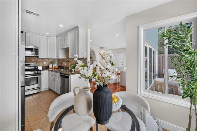 8130 Park Villa Circle, Cupertino, CA 95014