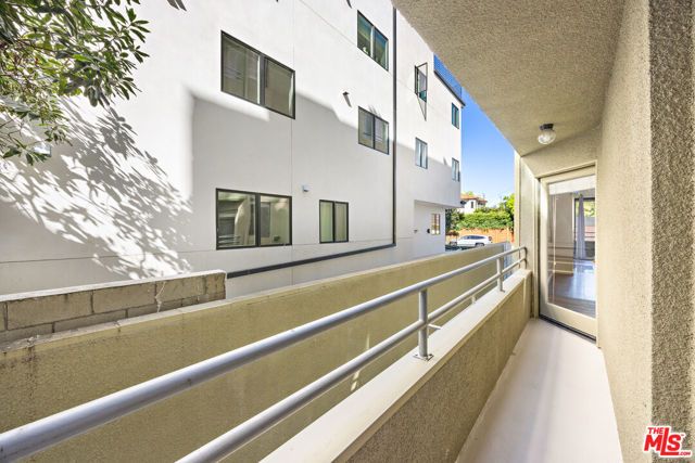 9836 Vidor Drive 1B, Los Angeles, CA 90035