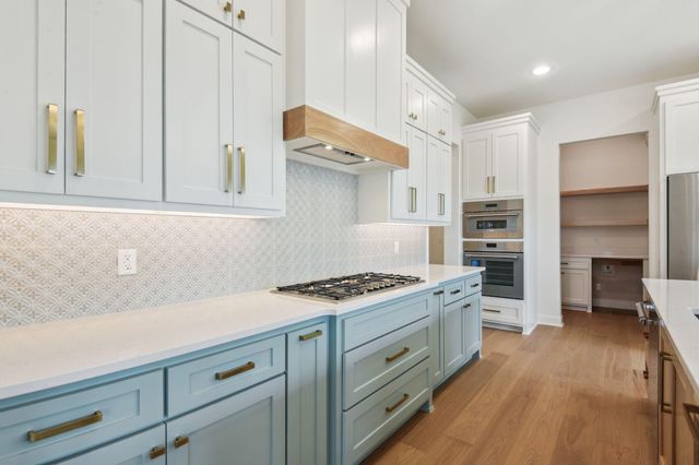 29993 S 567 Road, Monkey Island, OK 74331