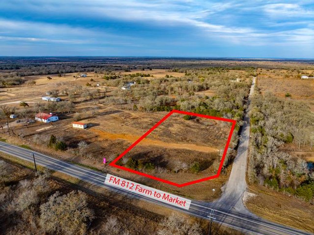 1056 High Grove RD, Cedar Creek, TX 78612
