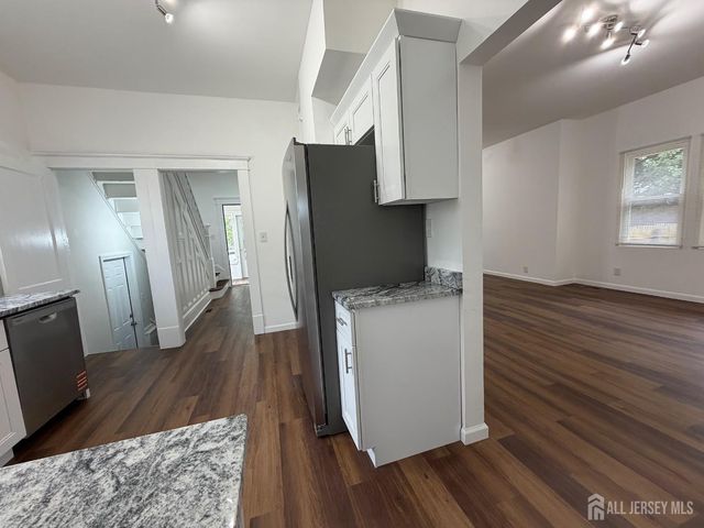 27 Serviss Avenue, East Brunswick, NJ 08816