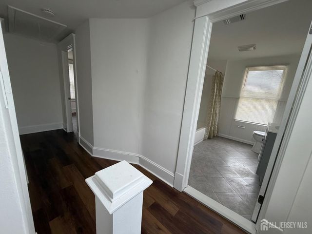 27 Serviss Avenue, East Brunswick, NJ 08816