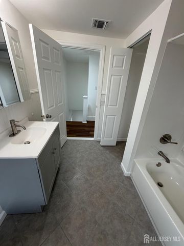 27 Serviss Avenue, East Brunswick, NJ 08816