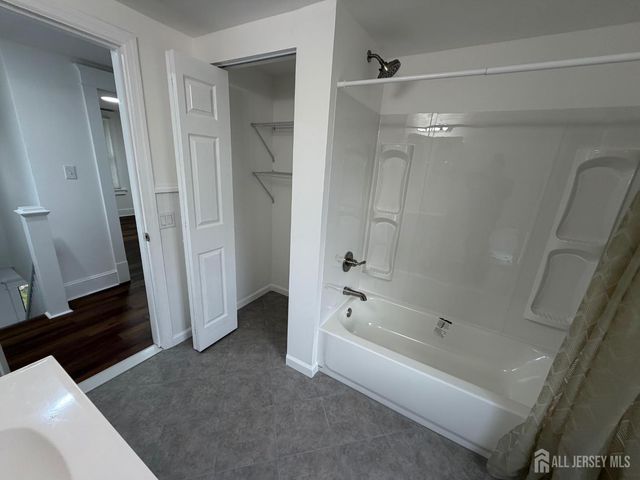 27 Serviss Avenue, East Brunswick, NJ 08816