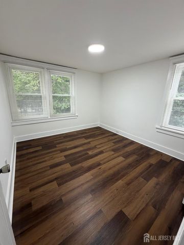 27 Serviss Avenue, East Brunswick, NJ 08816