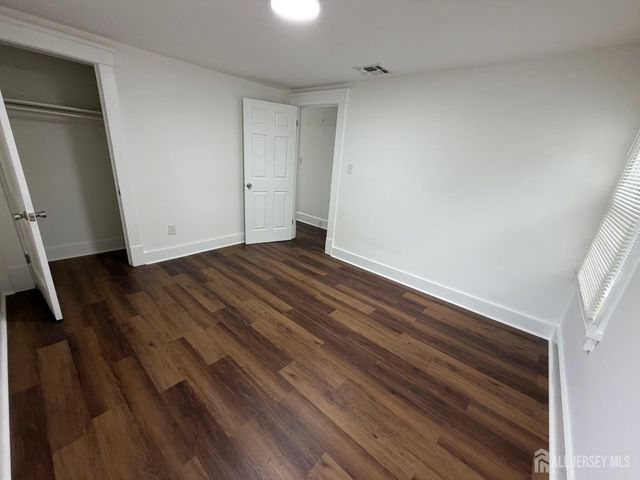 27 Serviss Avenue, East Brunswick, NJ 08816