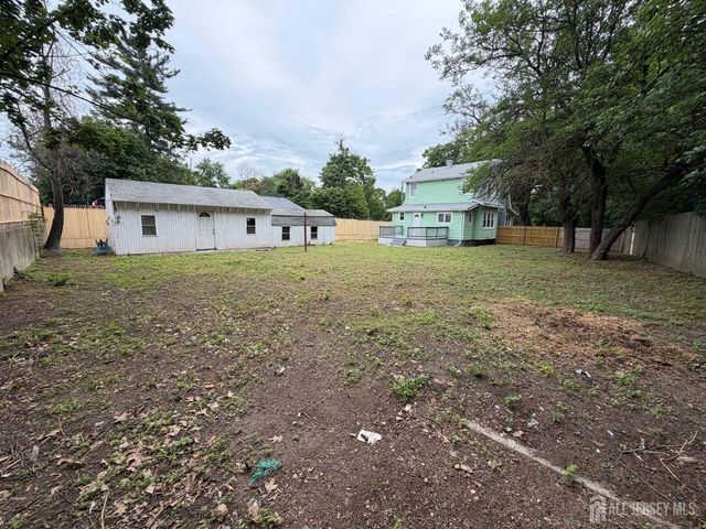 27 Serviss Avenue, East Brunswick, NJ 08816