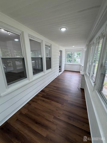 27 Serviss Avenue, East Brunswick, NJ 08816