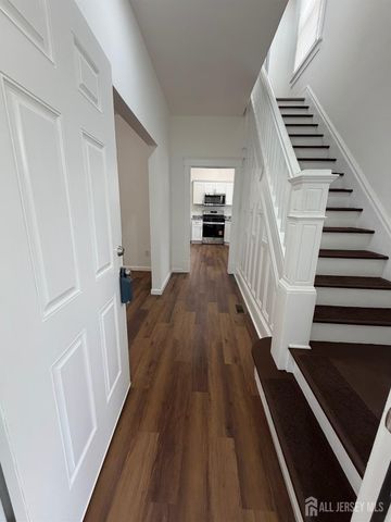 27 Serviss Avenue, East Brunswick, NJ 08816