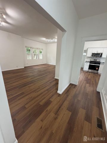 27 Serviss Avenue, East Brunswick, NJ 08816