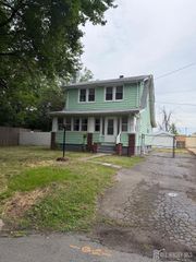 27 Serviss Avenue, East Brunswick, NJ 08816