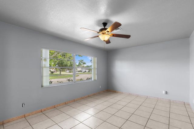 1132 Concert Way, Royal Palm Beach, FL 33411