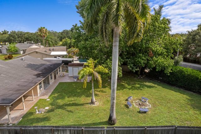 1132 Concert Way, Royal Palm Beach, FL 33411