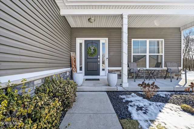 164 Hidden Village Lane, Holland, OH 43528