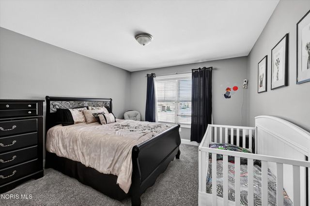 164 Hidden Village Lane, Holland, OH 43528