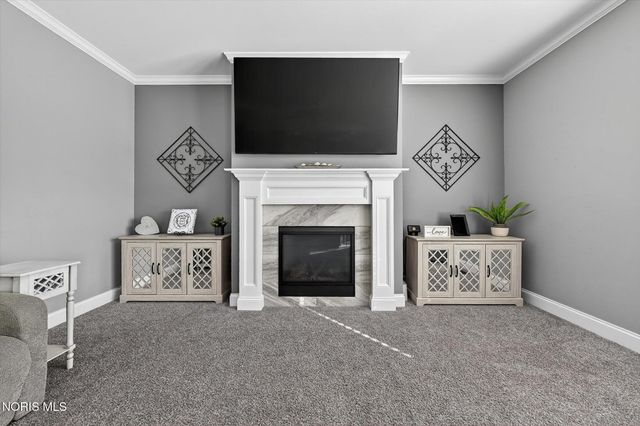 164 Hidden Village Lane, Holland, OH 43528