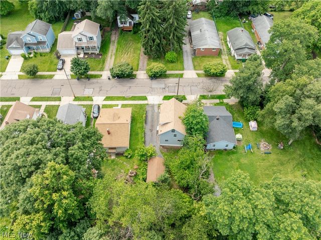 757 Baird Street, Akron, OH 44306