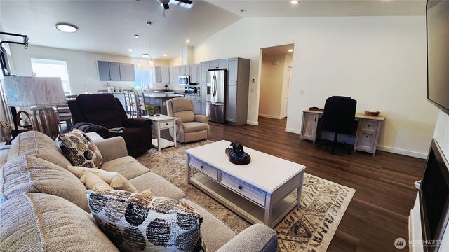 371 Centaurus Avenue SW, Ocean Shores, WA 98569