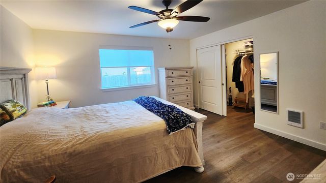 371 Centaurus Avenue SW, Ocean Shores, WA 98569