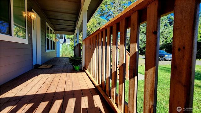 371 Centaurus Avenue SW, Ocean Shores, WA 98569