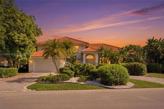 12388 Classic Dr, Coral Springs, FL 33071