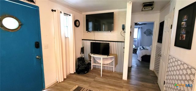 308 W Saint Louis Avenue, Seadrift, TX 77983