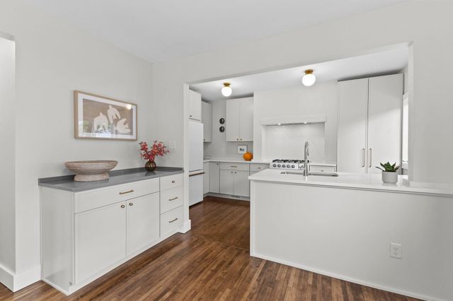 2334 Doswell Avenue, Saint Paul, MN 55108