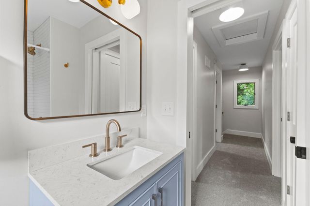 2334 Doswell Avenue, Saint Paul, MN 55108