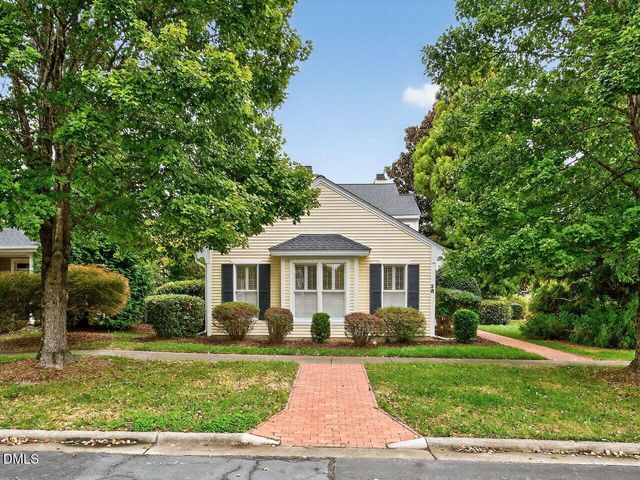 28 W Madison, Pittsboro, NC 27312