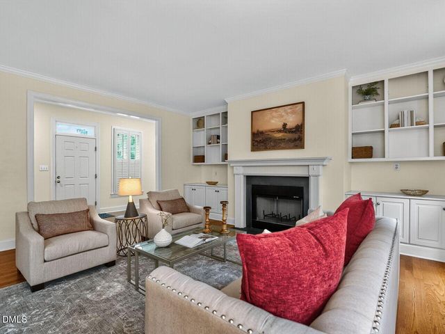 28 W Madison, Pittsboro, NC 27312