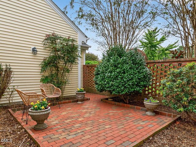 28 W Madison, Pittsboro, NC 27312