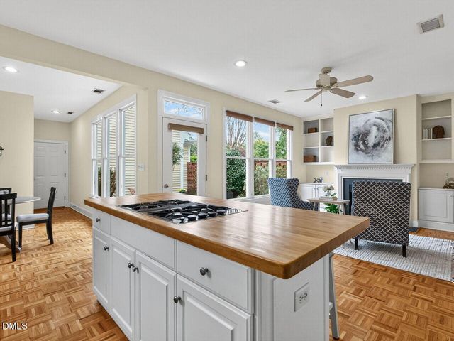 28 W Madison, Pittsboro, NC 27312