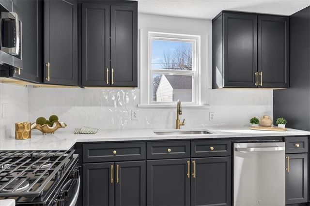 121 N Blake Street, Olathe, KS 66061