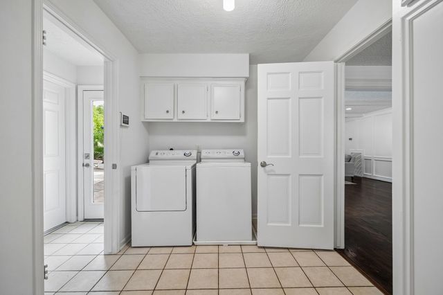 9718 Oxted Lane, Spring, TX 77379