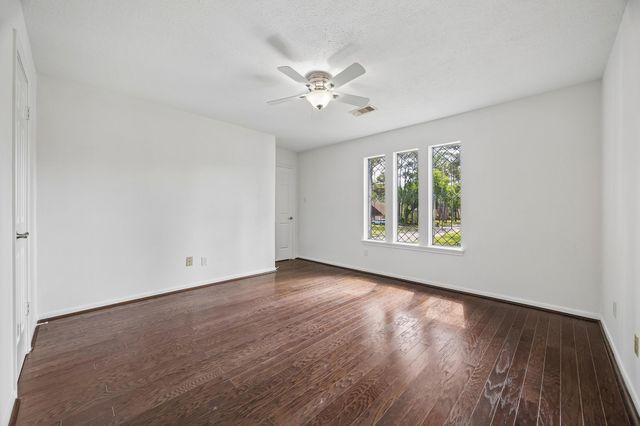 9718 Oxted Lane, Spring, TX 77379