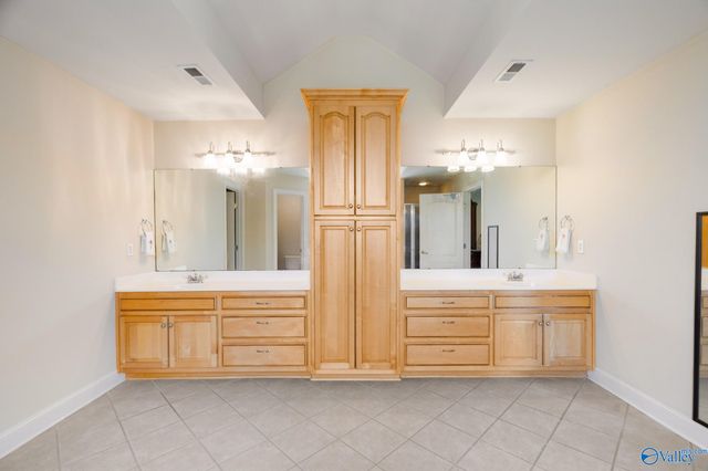 112 Rainbow Glen Circle, Madison, AL 35758