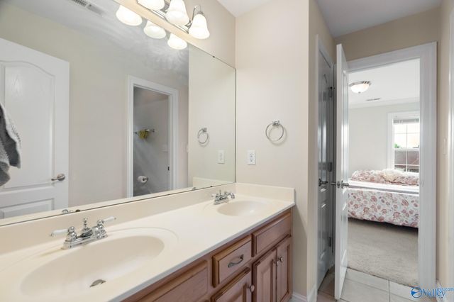 112 Rainbow Glen Circle, Madison, AL 35758