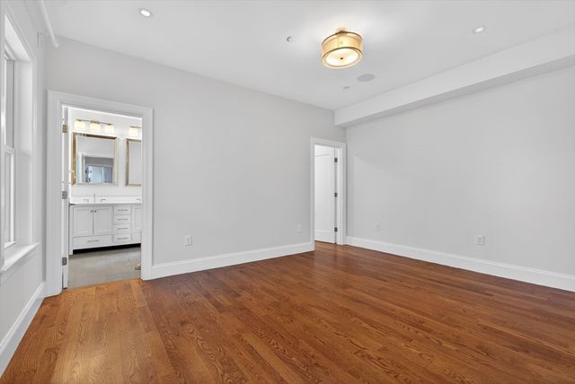 36 Rossmore St 2, Somerville, MA 02143