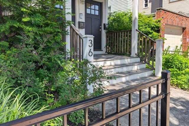 36 Rossmore St 2, Somerville, MA 02143