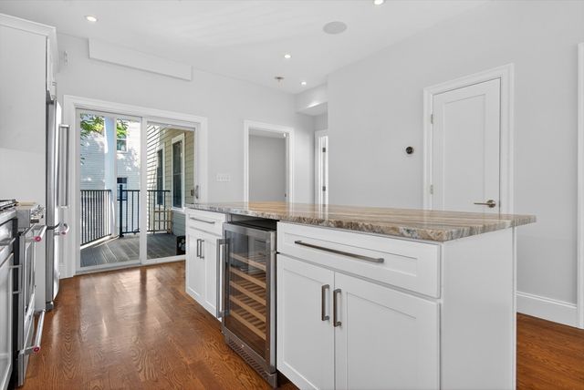 36 Rossmore St 2, Somerville, MA 02143