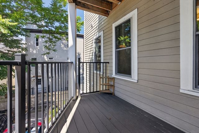 36 Rossmore St 2, Somerville, MA 02143