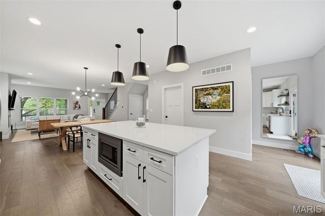 7300 Amherst Avenue, University City, MO 63130