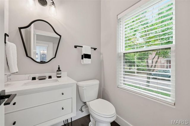 7300 Amherst Avenue, University City, MO 63130