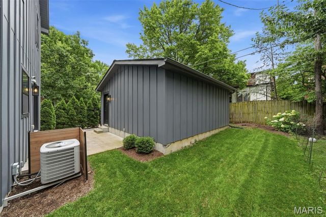7300 Amherst Avenue, University City, MO 63130
